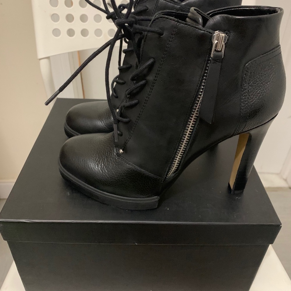 Women’s ankle boot